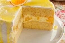 Bolo-de-laranja-e-recheio-simples-de-creme-610x300