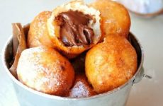 bolinho-de-chuva-recheado-com-nutella