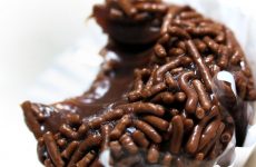 brigadeiro_mordido1