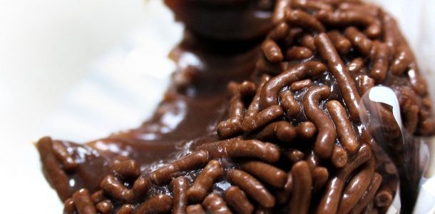 brigadeiro_mordido1