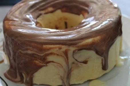 pudim-da-claras-com-calda-de-chocolate