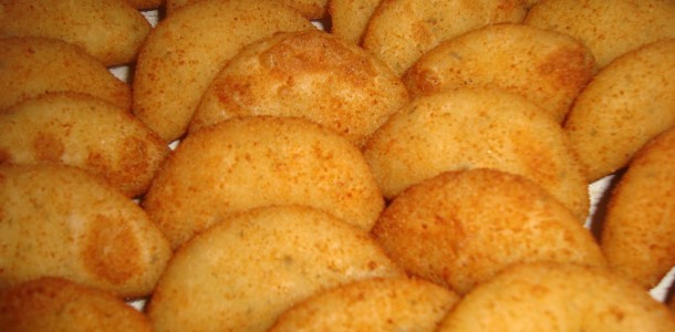 risoles de queijo e presunto