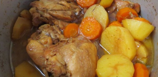 Receita-de-Frango-com-Cenoura-e-Batata-na-Panela-de-Pressão