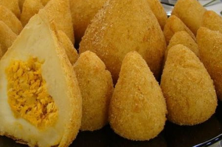 coxinha-de-frango-de-massa-de-batata-1-454x300