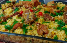 Arroz-caipira-com-costelinha-de-porco-uma-receita-deliciosa-que-aprendi-no-sitio-da-minha-vo-2