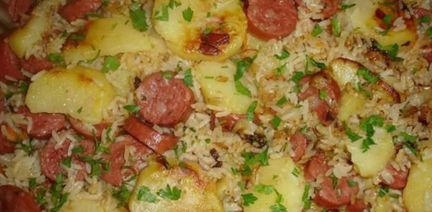 Arroz-de-panela-de-pressao-perfeito-para-fazer-naquele-dia-corrido-1