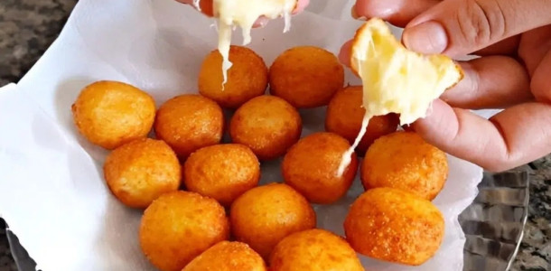 Bolinha-de-queijo-e-um-salgadinho-delicioso-e-que-as-criancas-vao-adorar-1