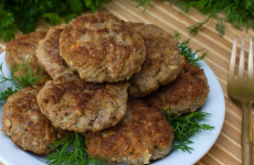 Bolinho-de-carne-moida-otimo-pro-almoco-ou-lanchinho-de-fim-de-tarde-1