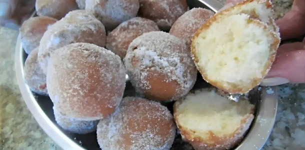 Bolinho-de-chuva-facil-e-delicioso-um-lanche-perfeito-para-sua-tarde-1