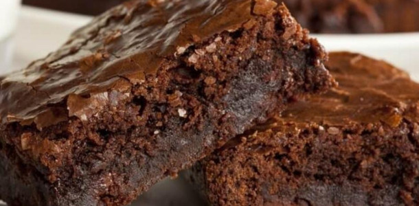 Bolo-brownie-de-banana-mais-gostoso-da-internet-e-voce-precisa-provar-1