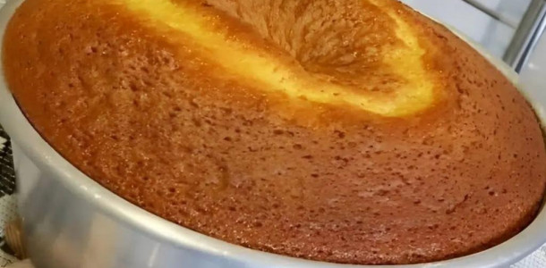 Bolo-de-laranja-caipira-amanteigado-receita-deliciosa-da-vovo-que-ate-hoje-faz-sucesso-1