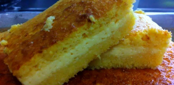 Bolo-de-milho-com-queijo-fica-cremoso-igual-pamonha-perfeito-1