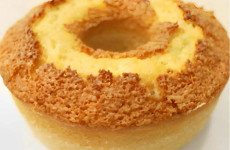 Bolo-de-tapioca-com-coco-assado-no-forno-uma-delicia-perfeito-pro-seu-cafe-ou-lanche-da-tarde-1