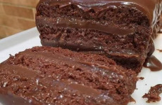 Bolo-nega-maluca-com-recheio-de-chocolate-delicioso-vai-sobrar-nadinha-desse-bolo-1