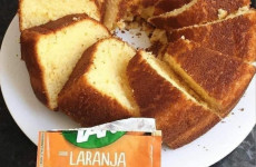 Bolo-simples-de-laranja-com-um-ingrediente-especial-que-tem-ai-na-sua-casa-1