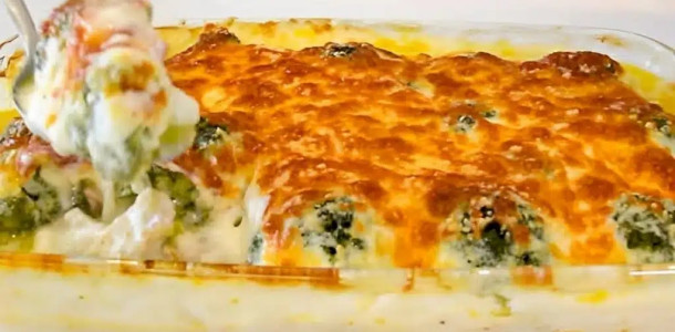 Brocolis-gratinado-no-forno-com-molho-branco-e-queijo-fica-uma-delicia-e-perfeito-1