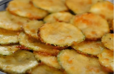 Chips-de-abobrinha-com-parmesao-1024x683-2-1