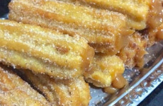 Churros-Caseiro-Macio-por-Dentro-e-Uma-Crocancia-Incrivel-por-Fora-1