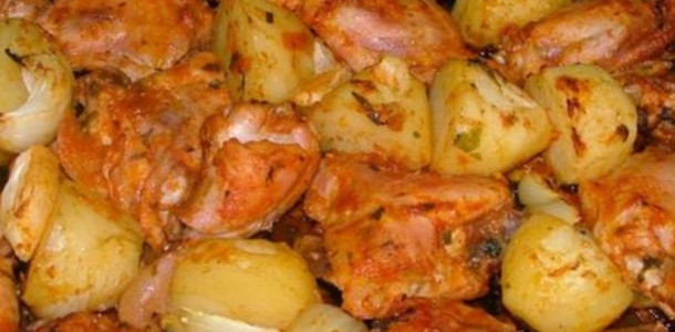 Coxa-de-frango-com-batata-muito-aroma-e-sabor-numa-so-receita-1-1