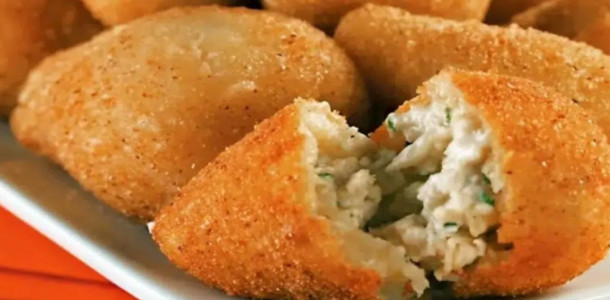 Coxinha-de-frango-com-pao-de-forma-agora-eu-so-faco-assim-1