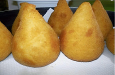 Coxinha-de-frango-de-liquidificador-1024x683-1-1