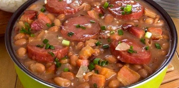 Feijao-suculento-deliciosa-para-a-sua-refeicao-do-dia-a-dia-1