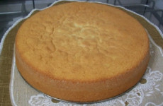 Pao-de-lo-de-liquidificador-e-so-bater-os-ingredientes-e-levar-ao-forno-fica-super-fofinho-1