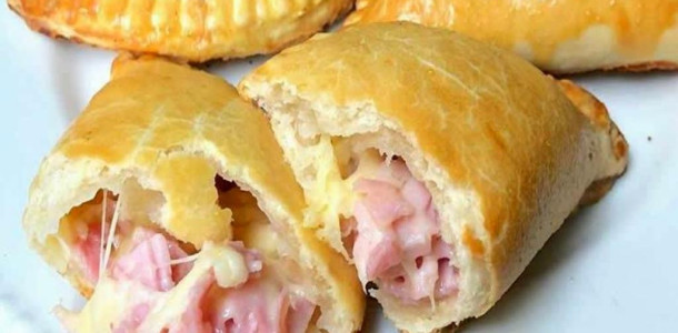 Pastel-com-3-ingredientes-fica-uma-delicia-e-vai-desmanchar-na-sua-boca-1