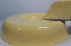 Pudim-de-geladeira-de-maracuja-e-so-bater-os-ingredientes-e-levar-pra-geladeira-1