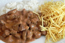 Strogonoff-de-carne-o-favoritinho-dos-brasileiros-super-cremoso-1