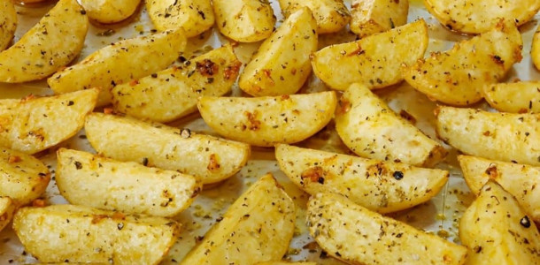 batata-assada-no-forno-facil-e-deliciosa-1024x683-1-1