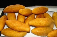 bolinho-caipira-de-frango-com-farinha-de-milho-1024x683-1-1