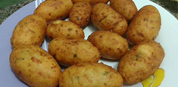 bolinho-de-aipim-recheado-1024x683-1-1