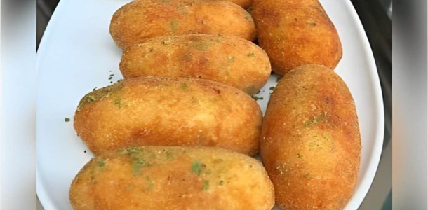 bolinho-de-batata-com-bacon-e-queijo-1024x683-1-1