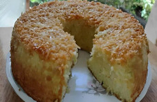 bolo-de-coco-caramelizado-05-04-1024x683-1-1