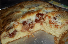 bolo-de-goiabada-com-leite-condensado-e-coco-1024x683-1-1