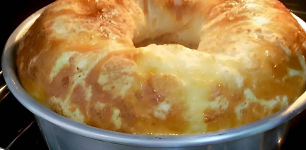 bolo-pao-de-queijo-de-liquidificador-receita-toda-hora-1024x683-1-1