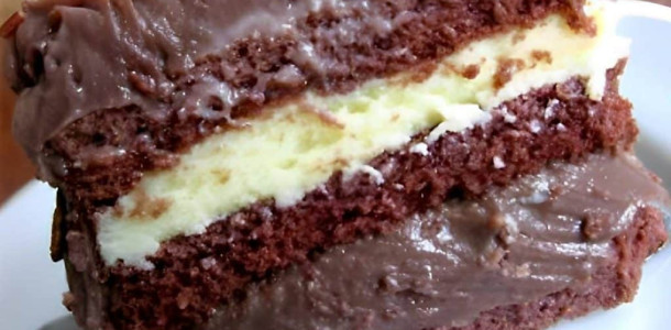 massa-para-bolo-de-chocolate-recheado-receita-toda-hora-1024x683-1