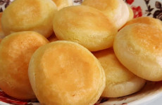 pao-de-queijo-com-2-ingredientes-07-03-1024x683-1-1