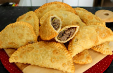 pastel-com-3-ingredientes-receita-toda-hora-1024x683-1-1