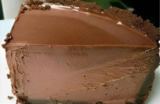 torta-de-chocolate-cremosa-uma-delicia-1024x683-1-1