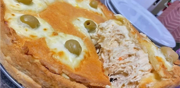 torta-de-frango-com-requeijao-1024x683-1-1