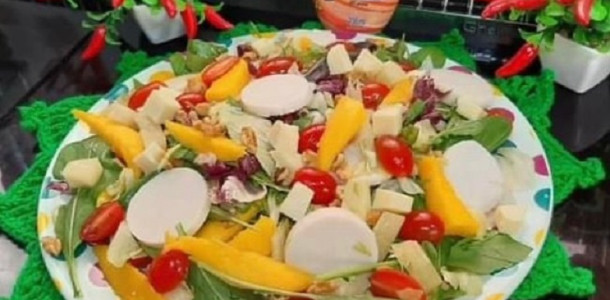 salada-tropical-com-frutas