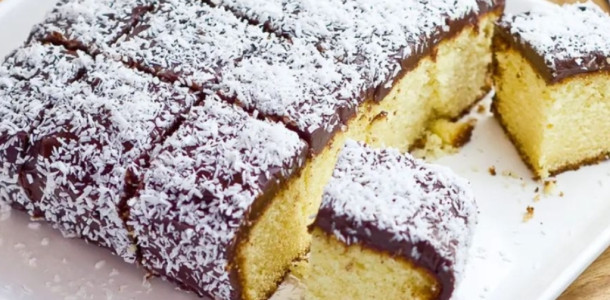 Bolo-Lamington-australiano.-Aprendi-com-uma-colega-da-faculdade