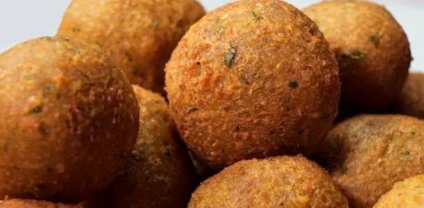 Falafel-de-grao-de-bico-a-receita-arabe-que-os-veganos-mais-adoram