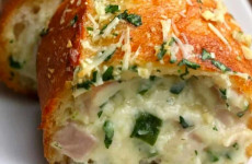 Pão-de-Alho-Recheado-com-Presunto-e-Queijo-seu-fim-de-semana-pede-essa-delícia